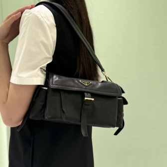 PRADA 프라다 익스플로어 리나일론 숄더백 1BD394 미듐(올가죽)