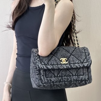 CHANEL 샤넬 체인데님 숄더백  AP5737