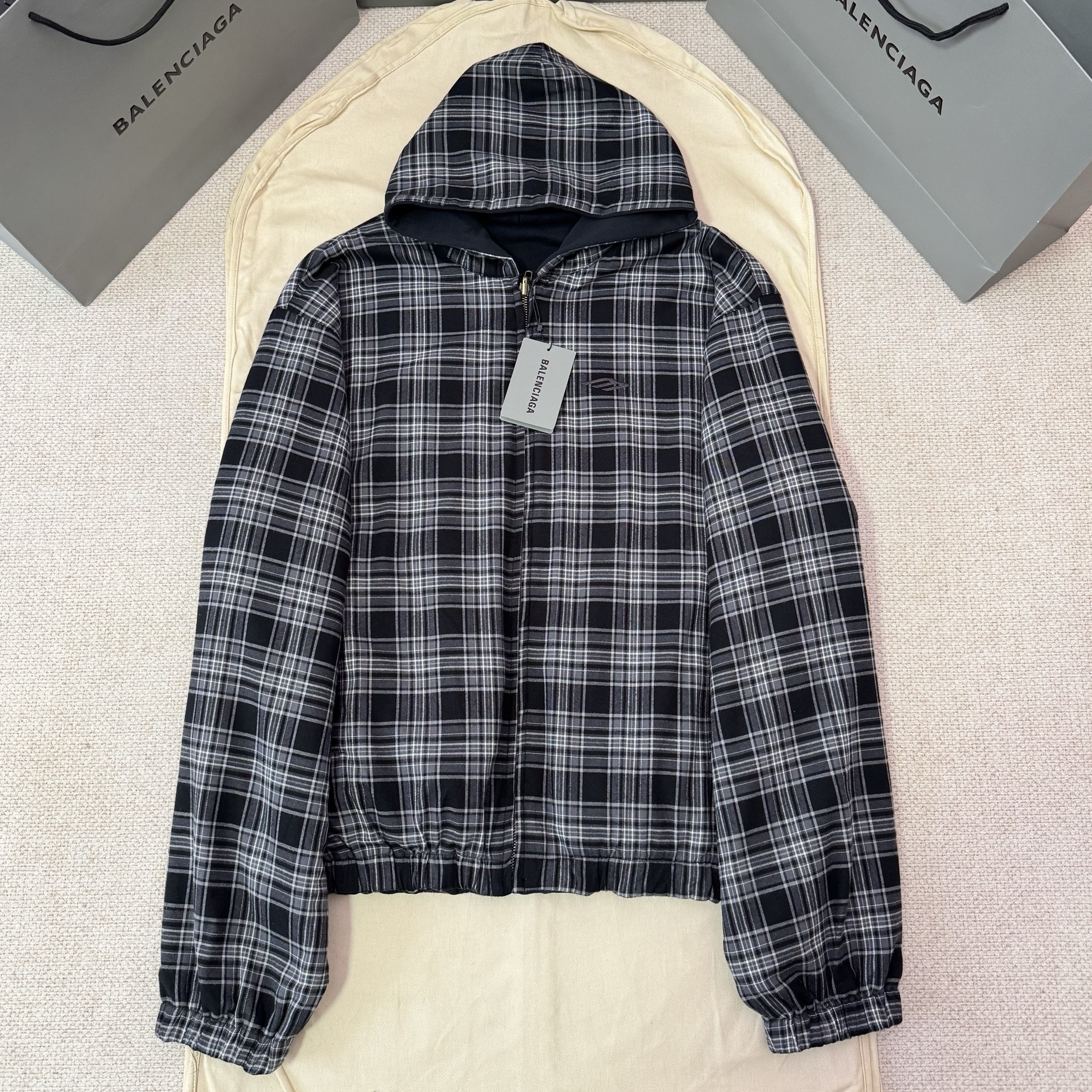 BALENCIAGA 발렌시아가 리버시블 후드 자켓 #192451227