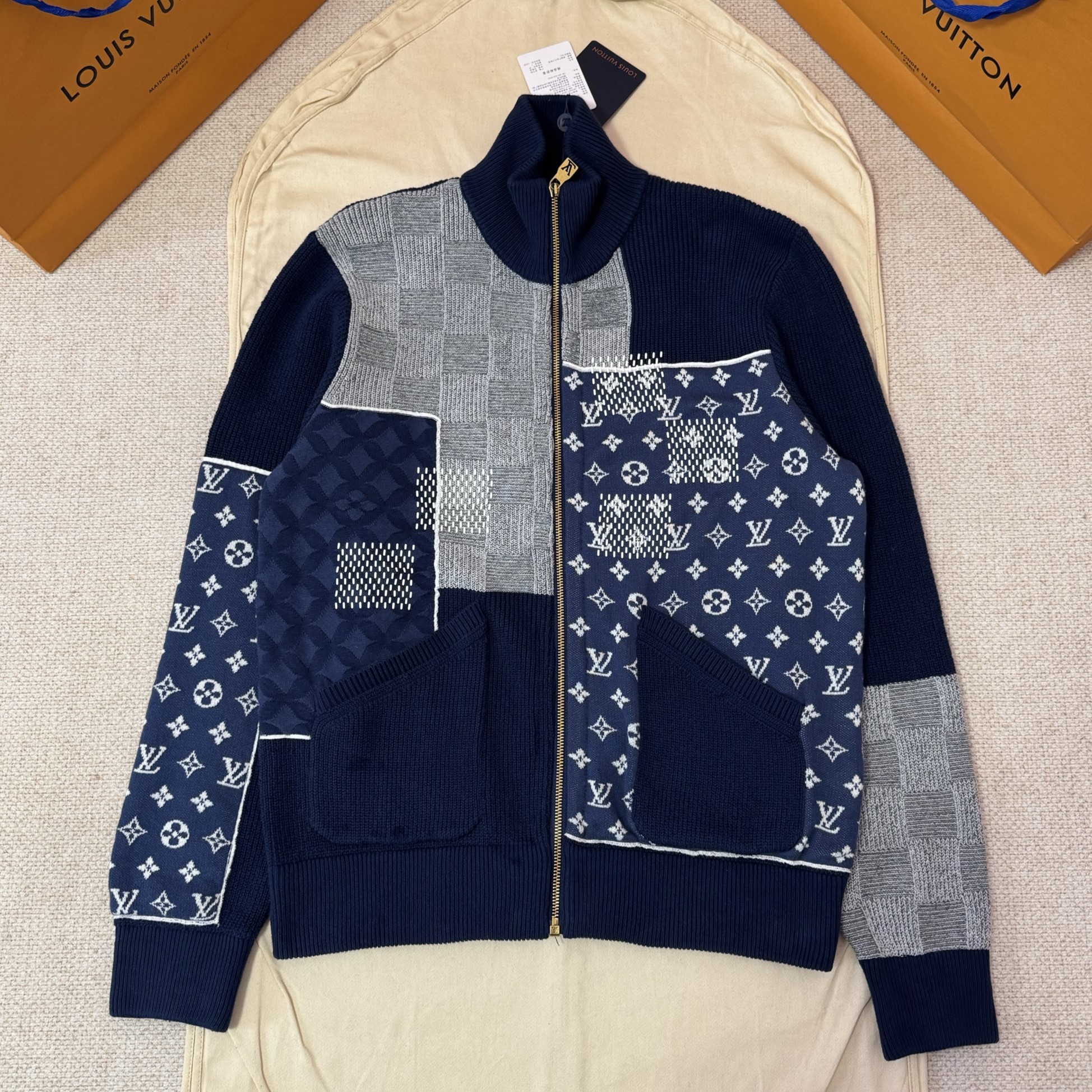 LOUIS VUITTON 루이비통 모노그램 지퍼짚업자켓 1AIMAC #21536112