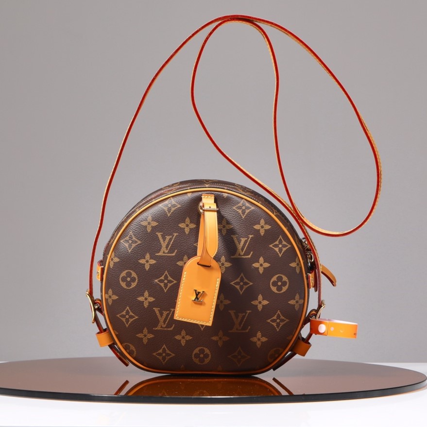 LOUIS VUITTON 루이비통 BOITE CHAPEAU SOUPL M45647 {한정시간특가}