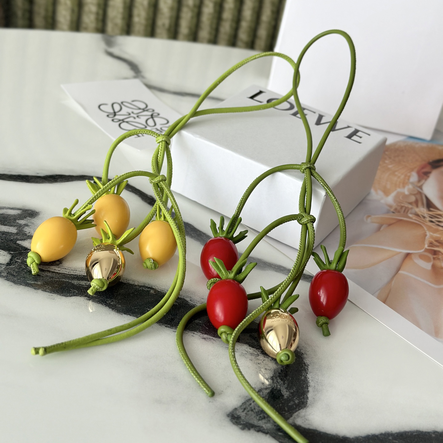 LOEWE 로에베 가죽 키링 토마토 백참(백꾸) #2315009