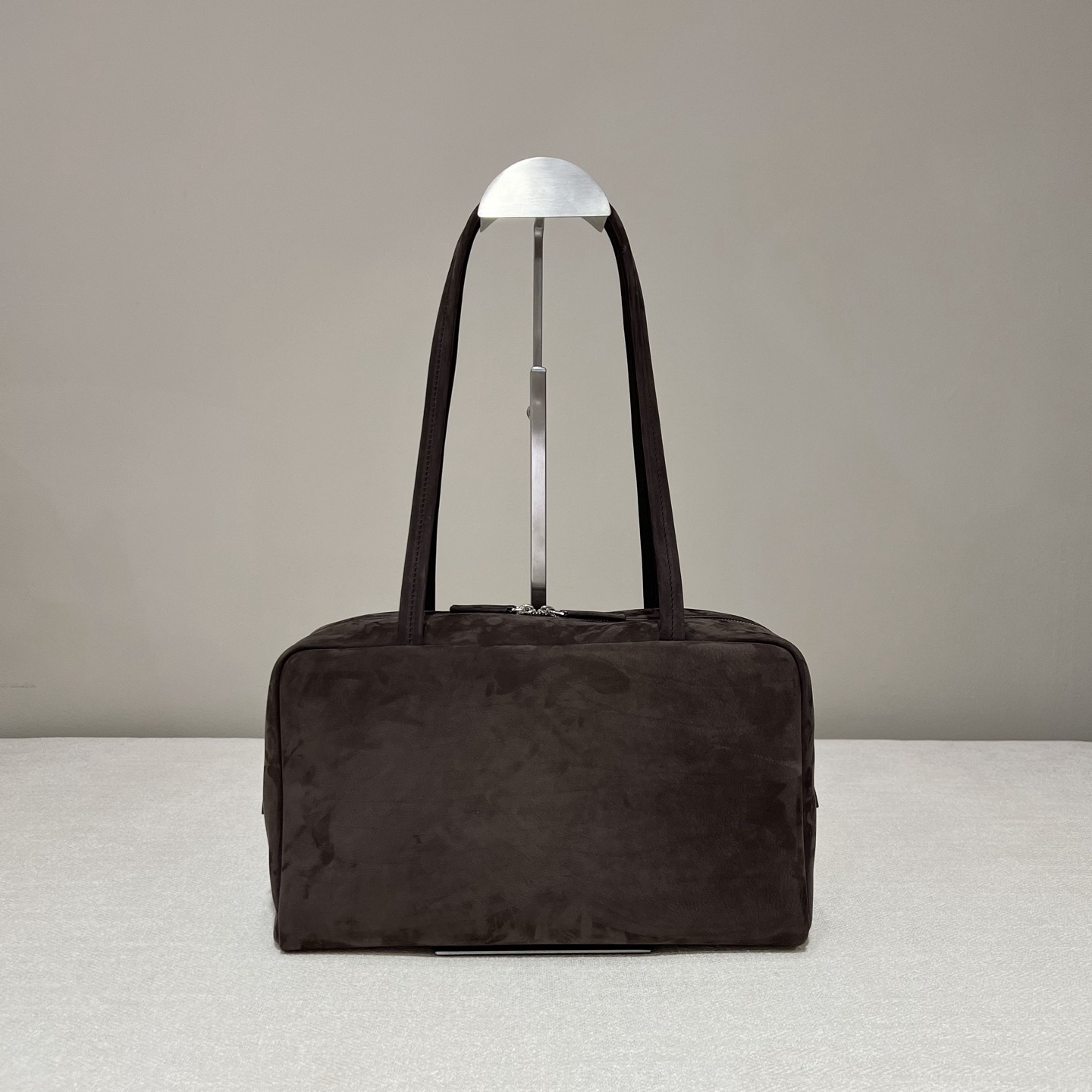 THE ROW 더로우 아스트라 스웨이드 볼링백 30.5cm #16410315