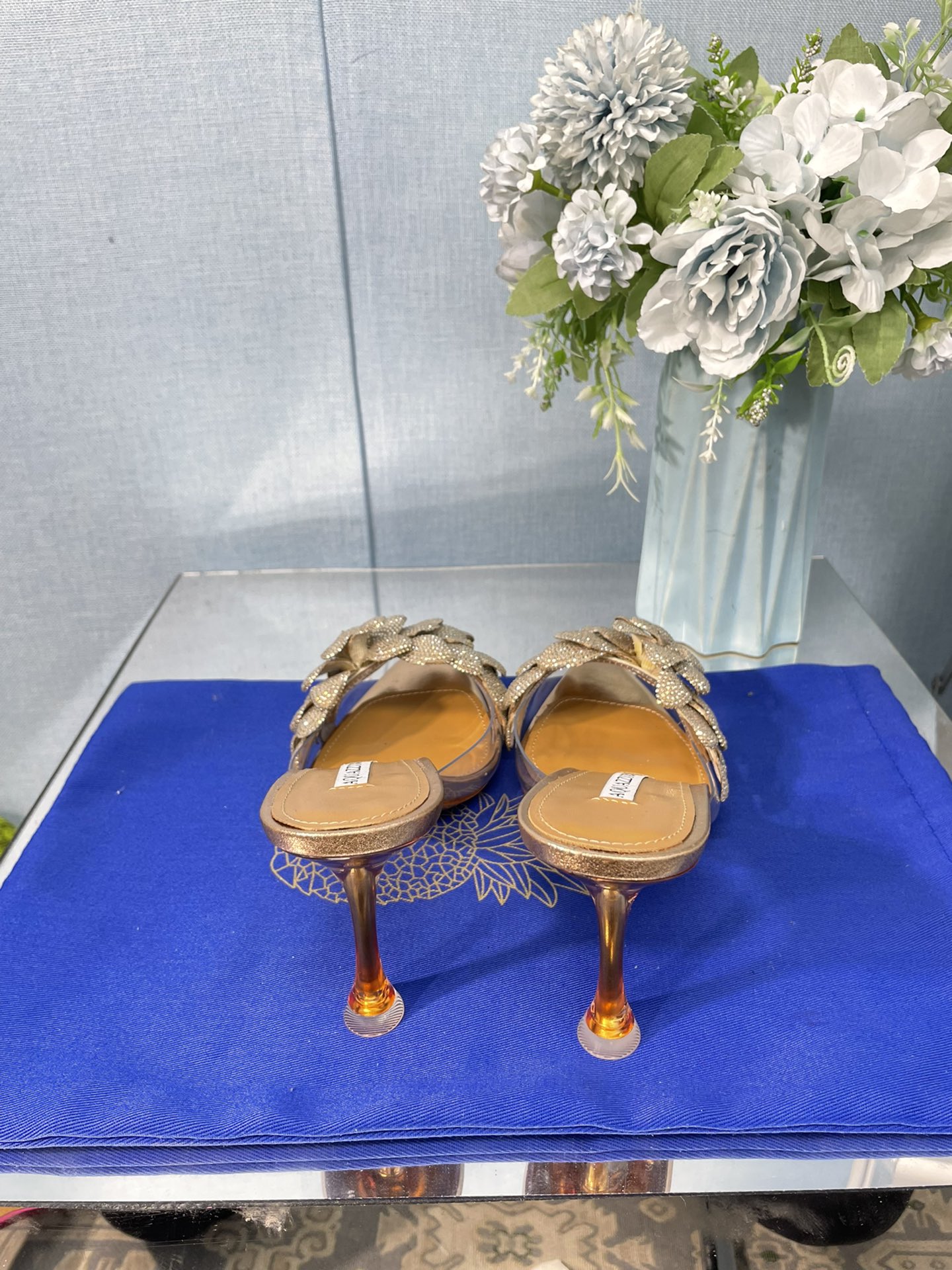 AQUAZZURA