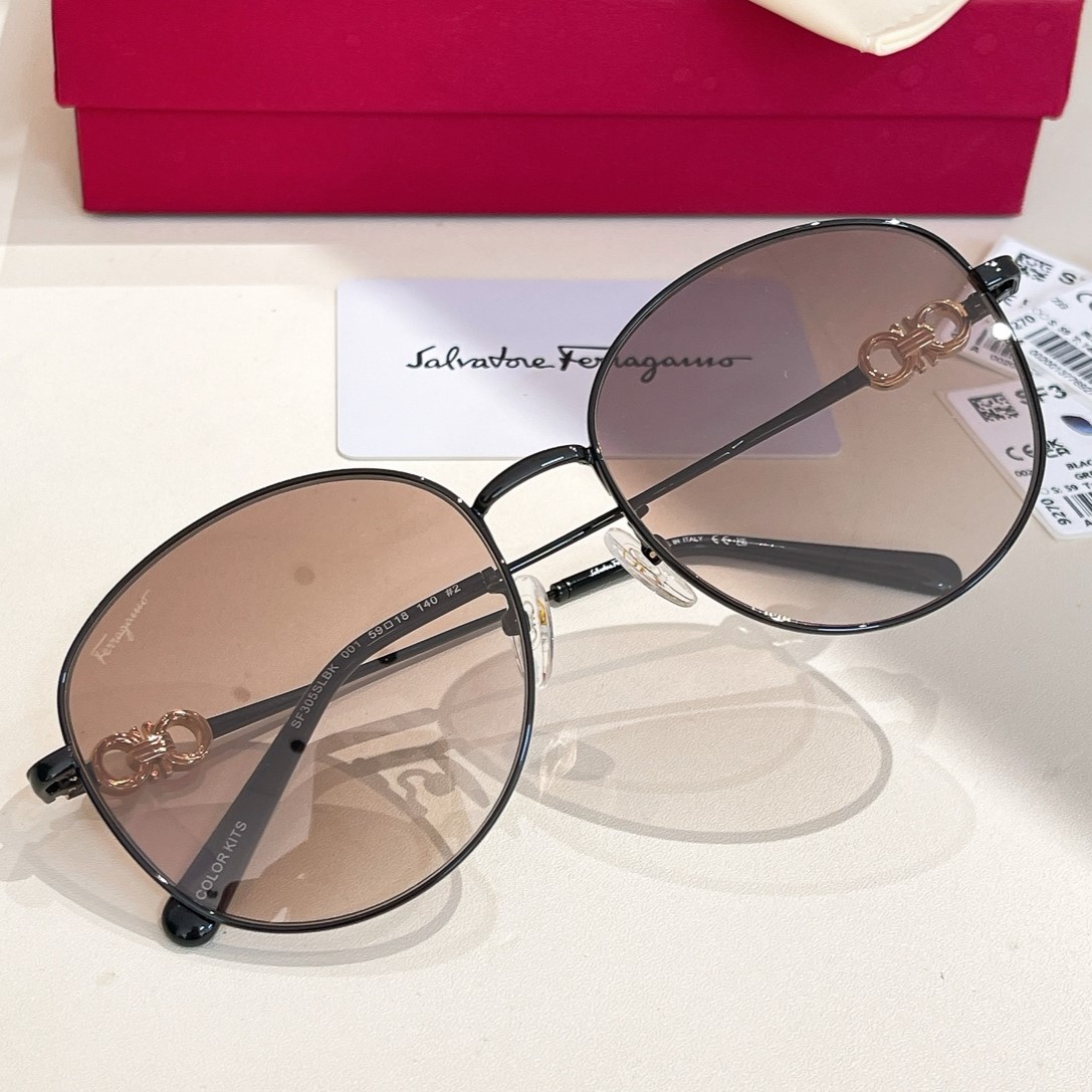 Ferragamo 페라가모 아이웨어 티컵 프레임 메탈 선글라스 #SF305SLBK001